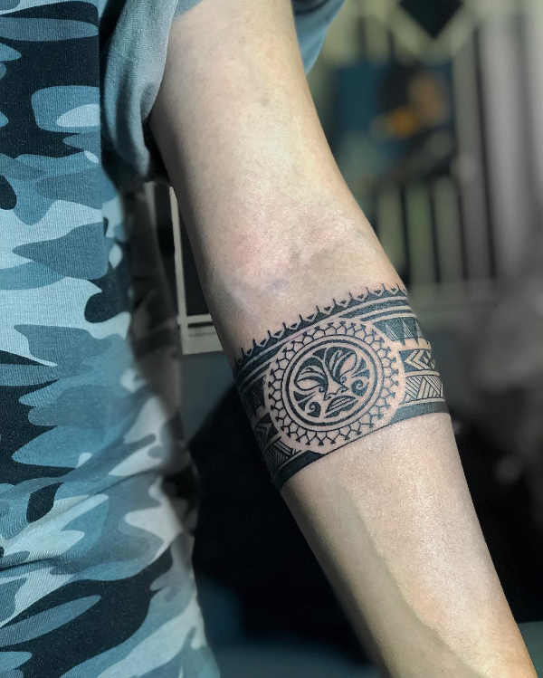Tatuaggi A Fascia Significato Oltre 90 Idee Tatuaggio Co