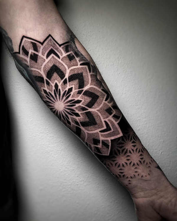 Tatuaggio Mandala Significato Idee E Immagini Tatuaggio Co